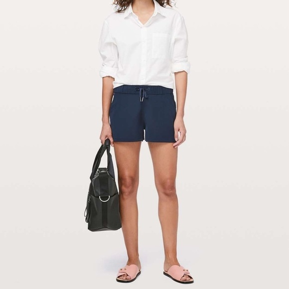 Lululemon - Dark Blue Woven On The Fly Shorts - Picture 2 of 6